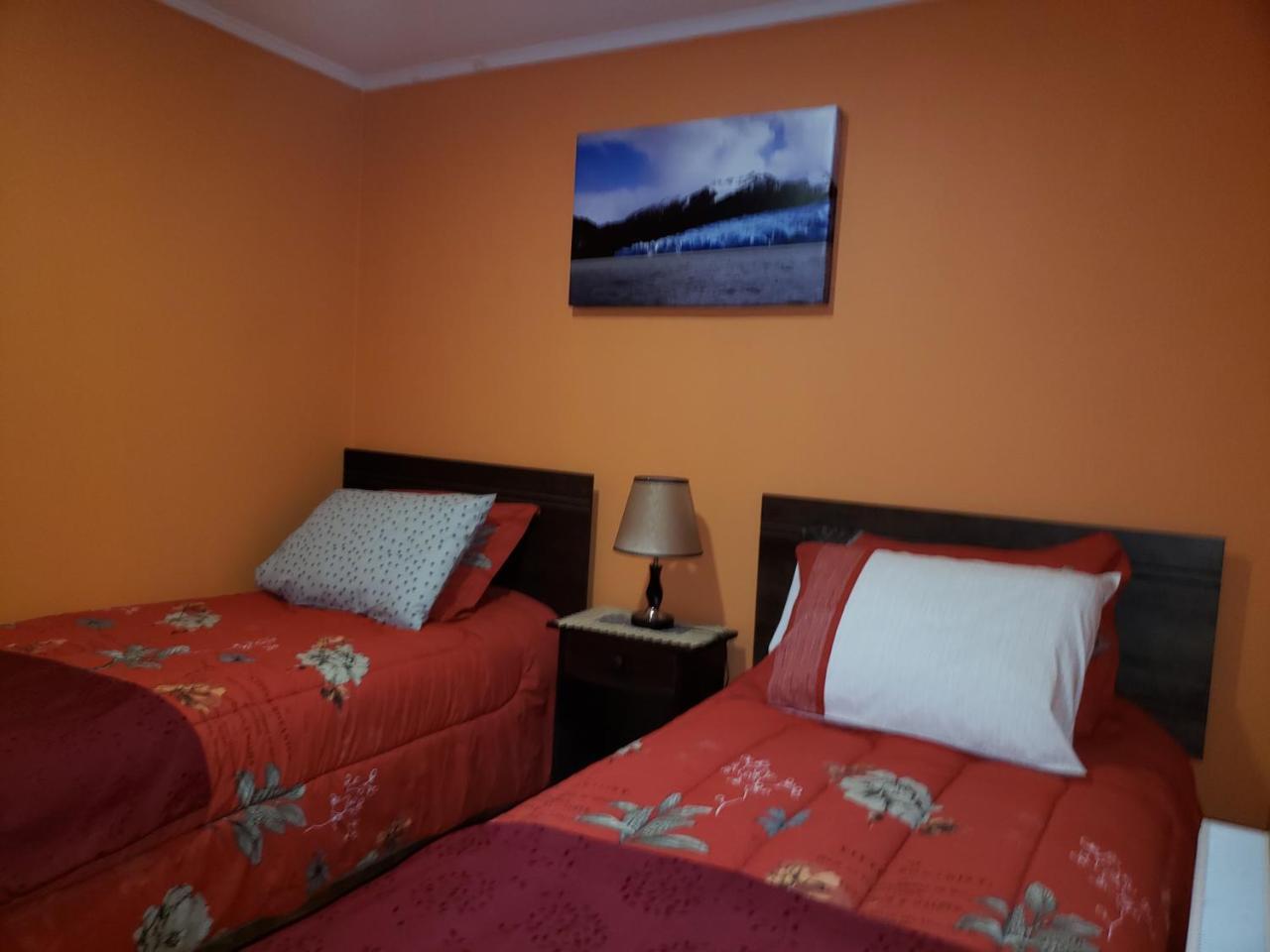 Hostal Nataly Πουέρτο Νατάλες Εξωτερικό φωτογραφία