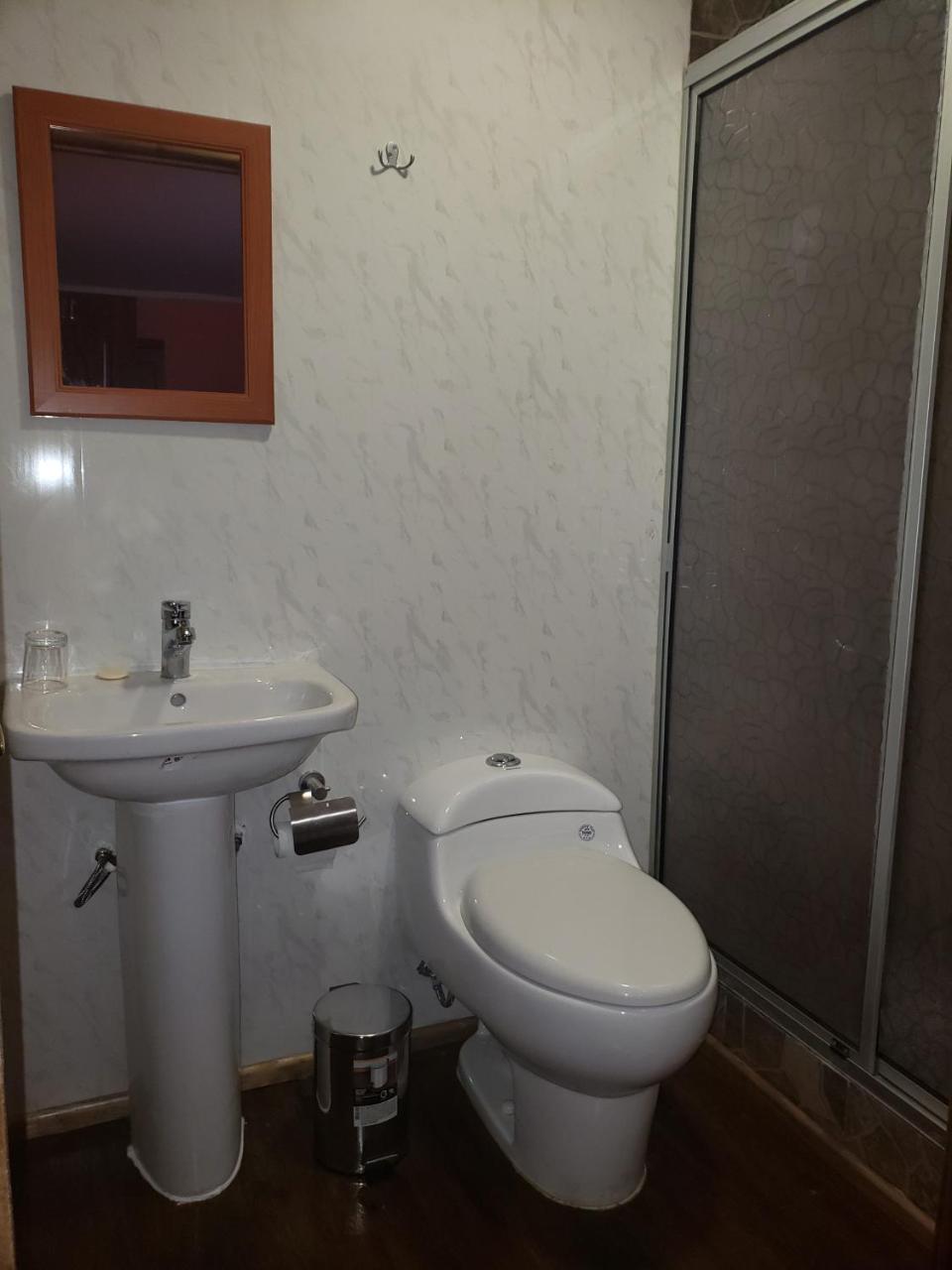 Hostal Nataly Πουέρτο Νατάλες Εξωτερικό φωτογραφία